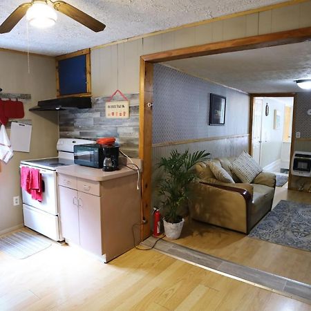 3-Bedroom Apt. Ideal Location Near New River Gorge Фейетвилл Экстерьер фото