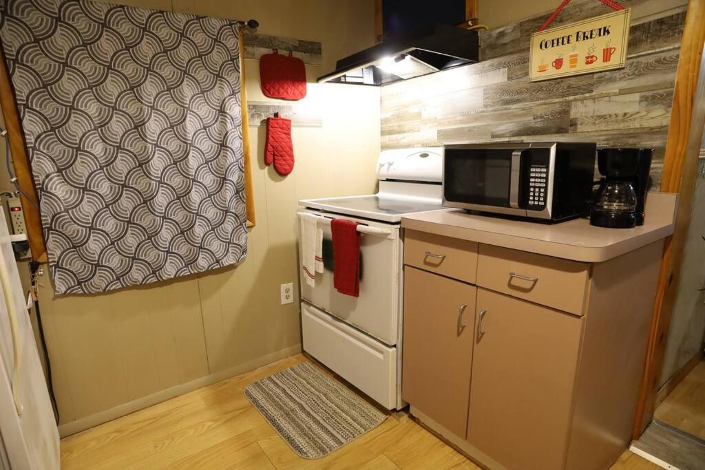 3-Bedroom Apt. Ideal Location Near New River Gorge Фейетвилл Экстерьер фото